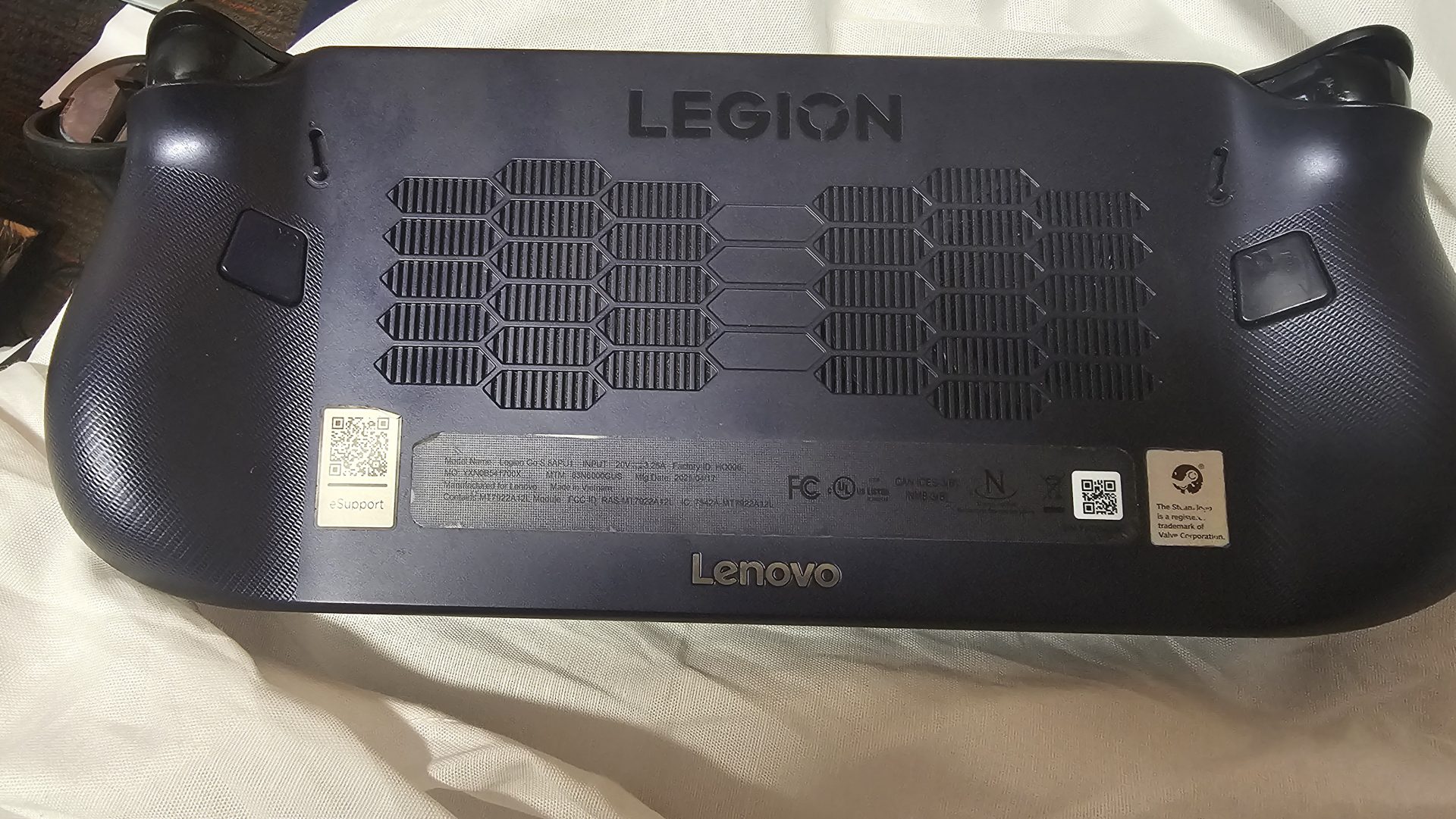 Lenovo Legion Go S: компактный игровой мини-ПК