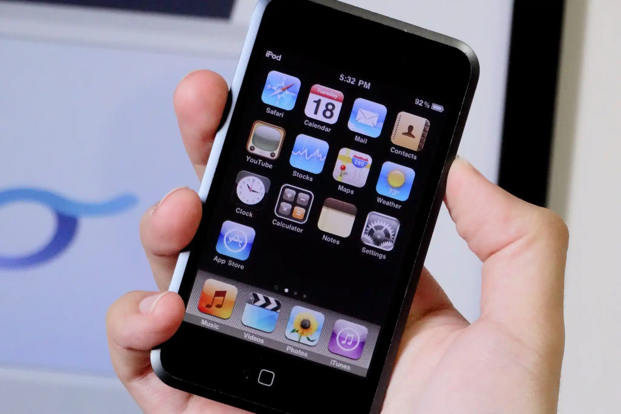 Мой первый iPod touch изменил всё: как я полюбил Apple навсегда