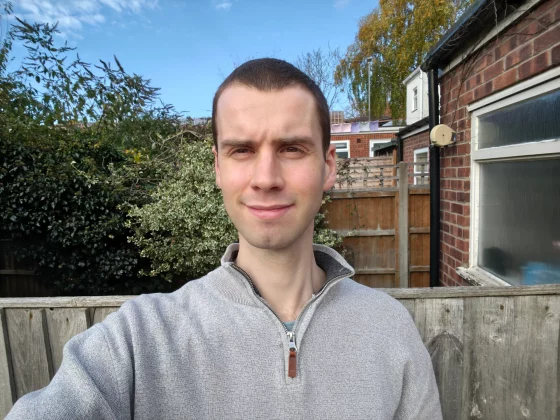 Motorola Edge 70 — это обман красивый корпус, слабая начинка и неадекватная цена