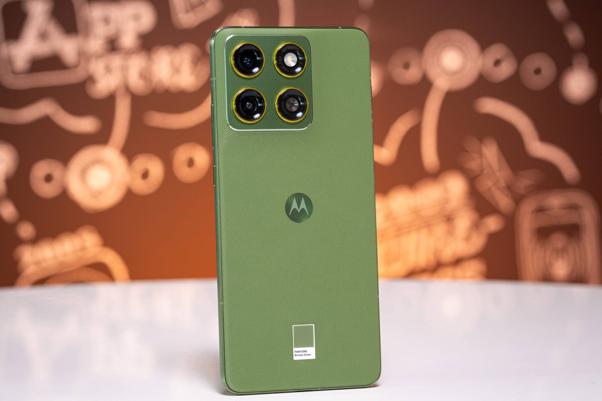 Motorola все делает неправильно: зачем нам Edge 70, если скоро выйдет монструозный Edge 70 Ultra?