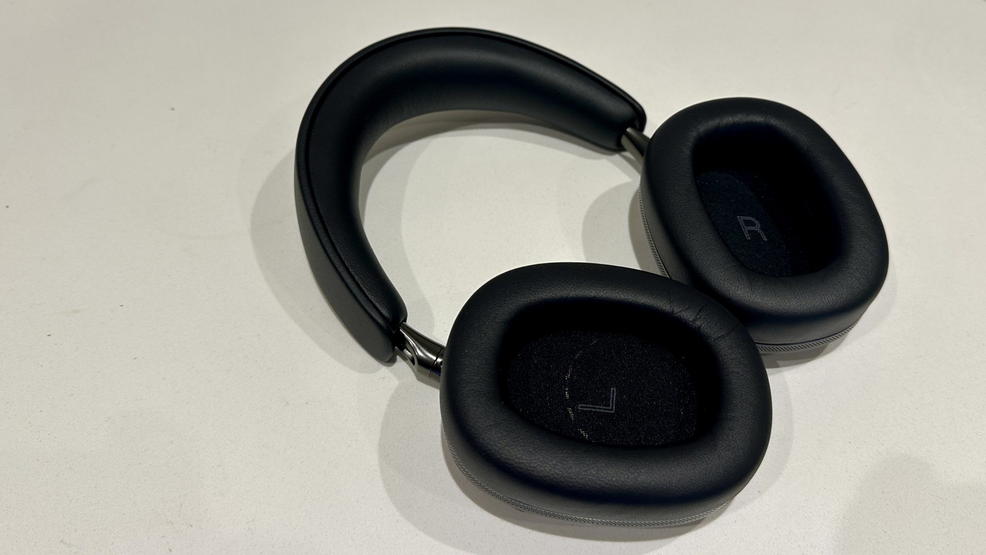 Наушники Bowers & Wilkins Px8 S2: премиум-звук