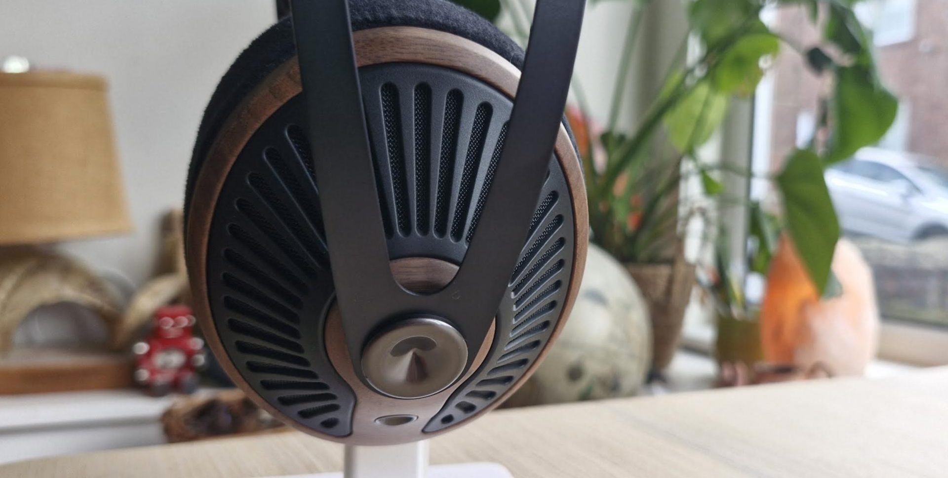 Наушники Meze Audio 105 Silva – класс с роскошью звука