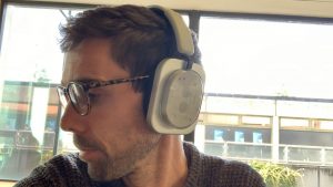 Обзор наушников Nothing (1): сбалансированный звук и удобные кнопки