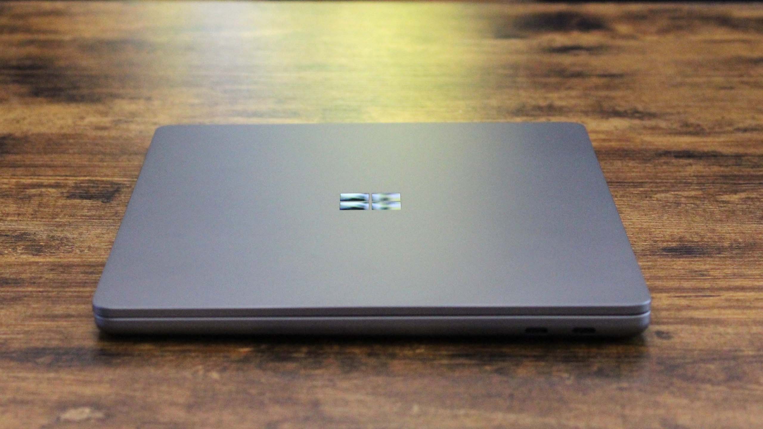 Ноутбук Surface Laptop 13 дюймов с Copilot+