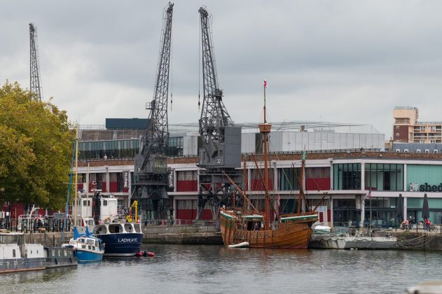 Объектив Laowa 200mm f/2 AF FF: светосильная «двухсотка»