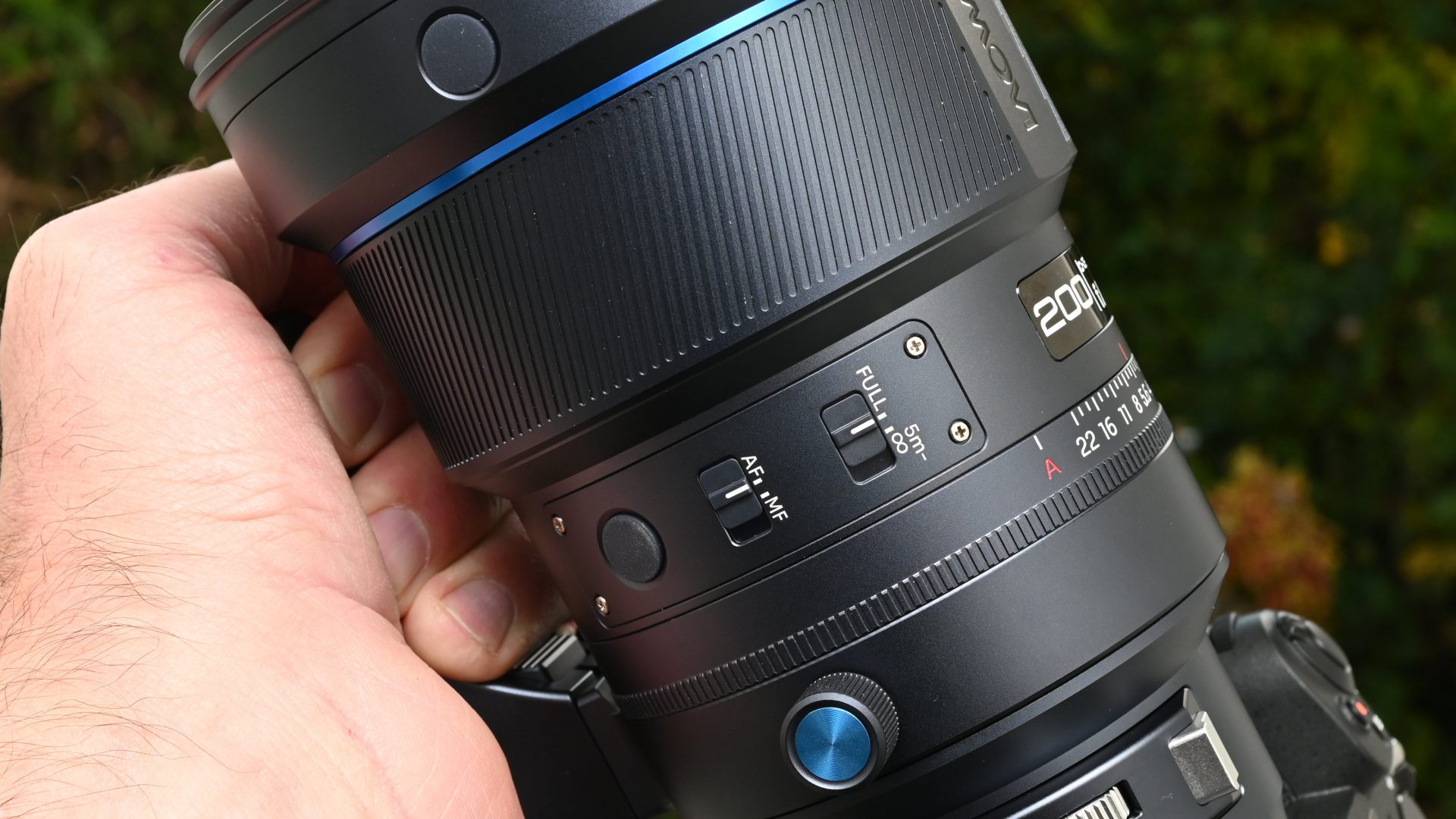 Обзор Laowa 200mm f/2 AF FF: готов потягаться с мощными объективами картинка Объектив Laowa 200mm f/2 AF FF: светосильная «двухсотка»