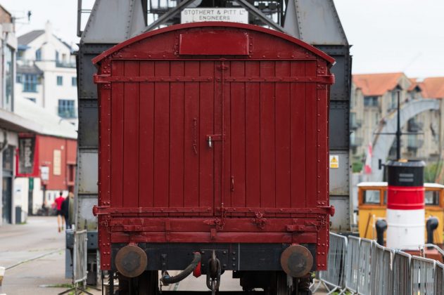 Объектив Laowa 200mm f/2 AF FF: светосильная «двухсотка»