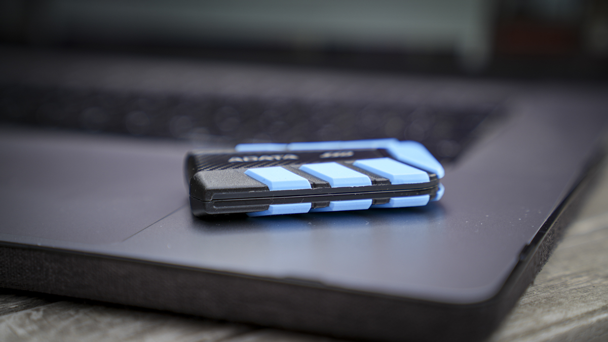 Обзор ADATA SD820 — прочный SSD с защитой IP68