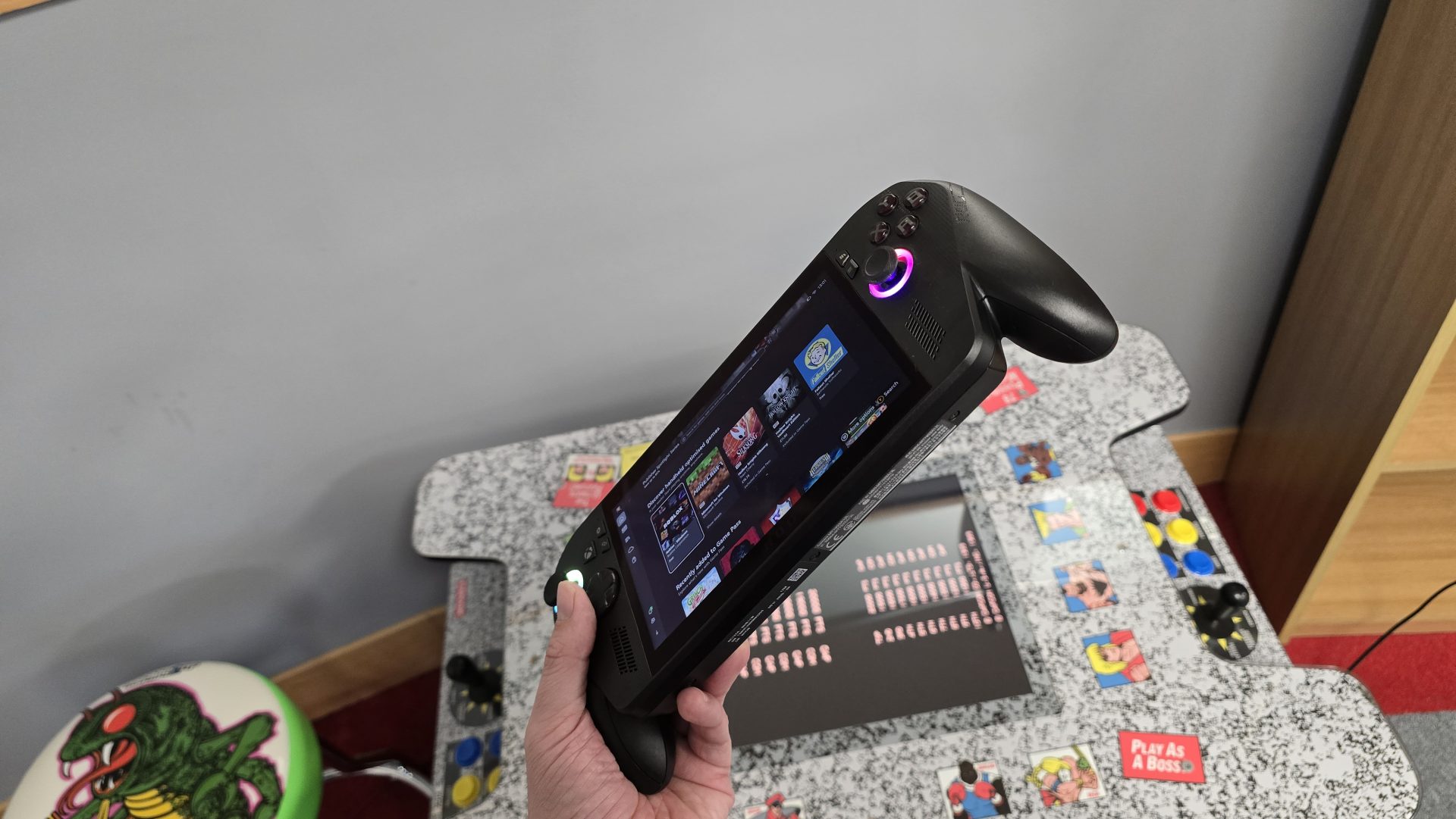 Обзор Asus ROG Xbox Ally X — портативная игровая консоль