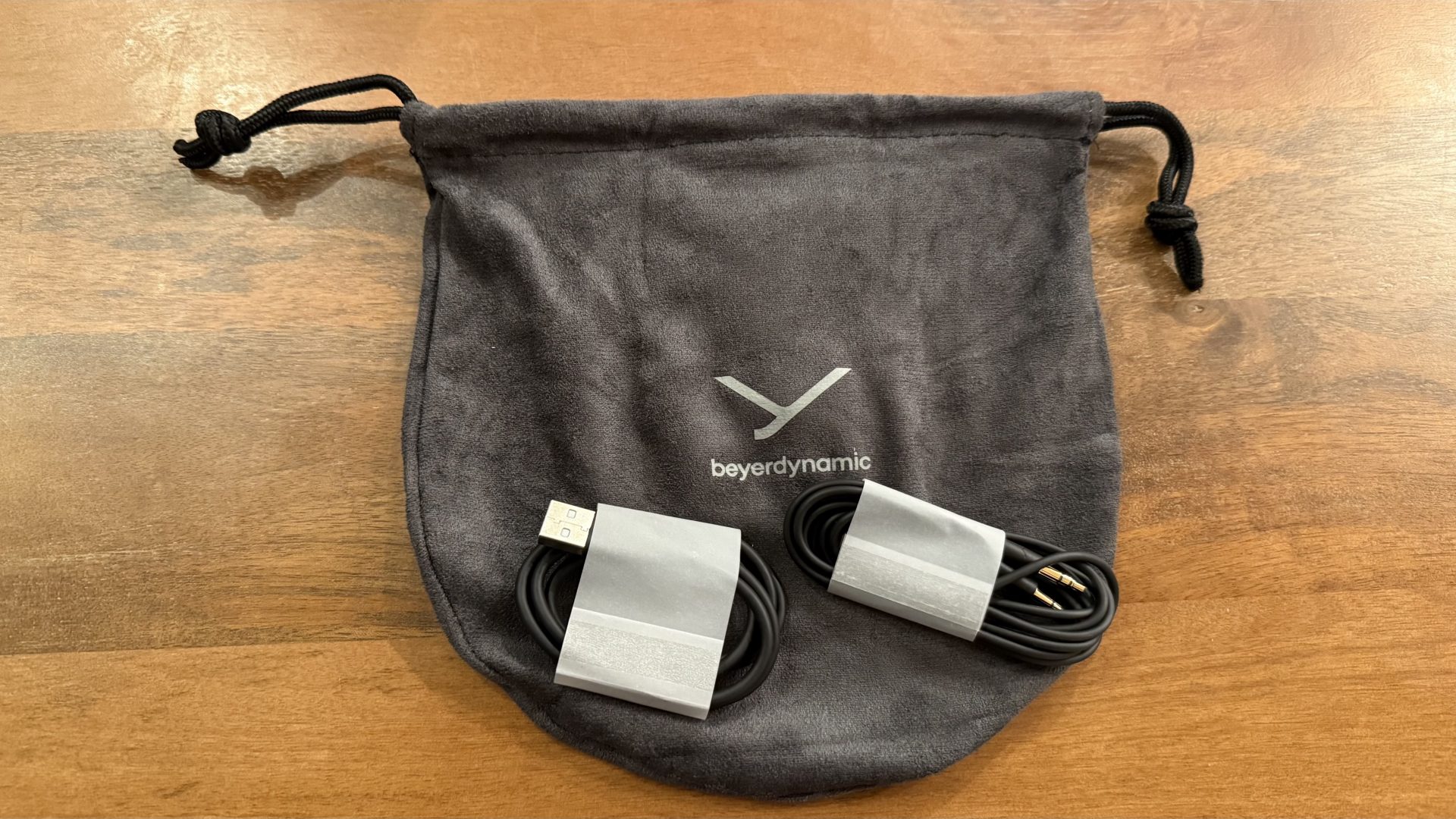 Обзор Beyerdynamic Aventho 100 — долгий заряд и ANC картинка Обзор Beyerdynamic Aventho 100 — долгая батарея