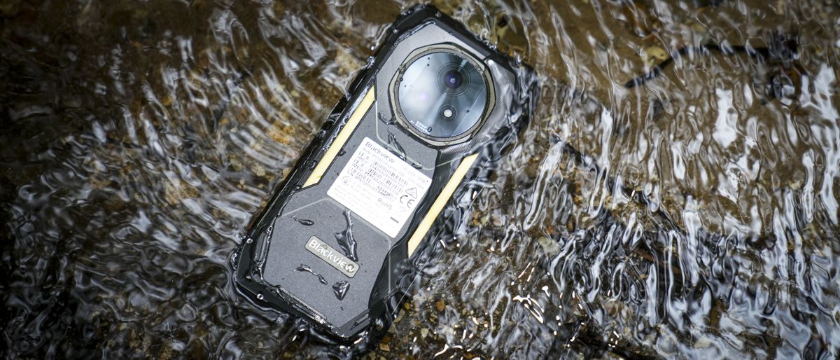 526911Обзор Blackview Xplore 2 — защищённый смартфон с проектором