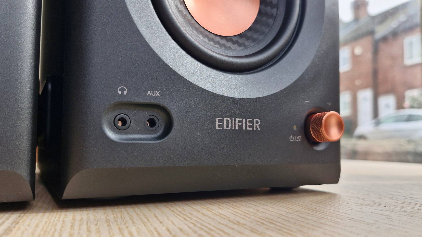 Обзор Edifier MR5 — активные студийные мониторы