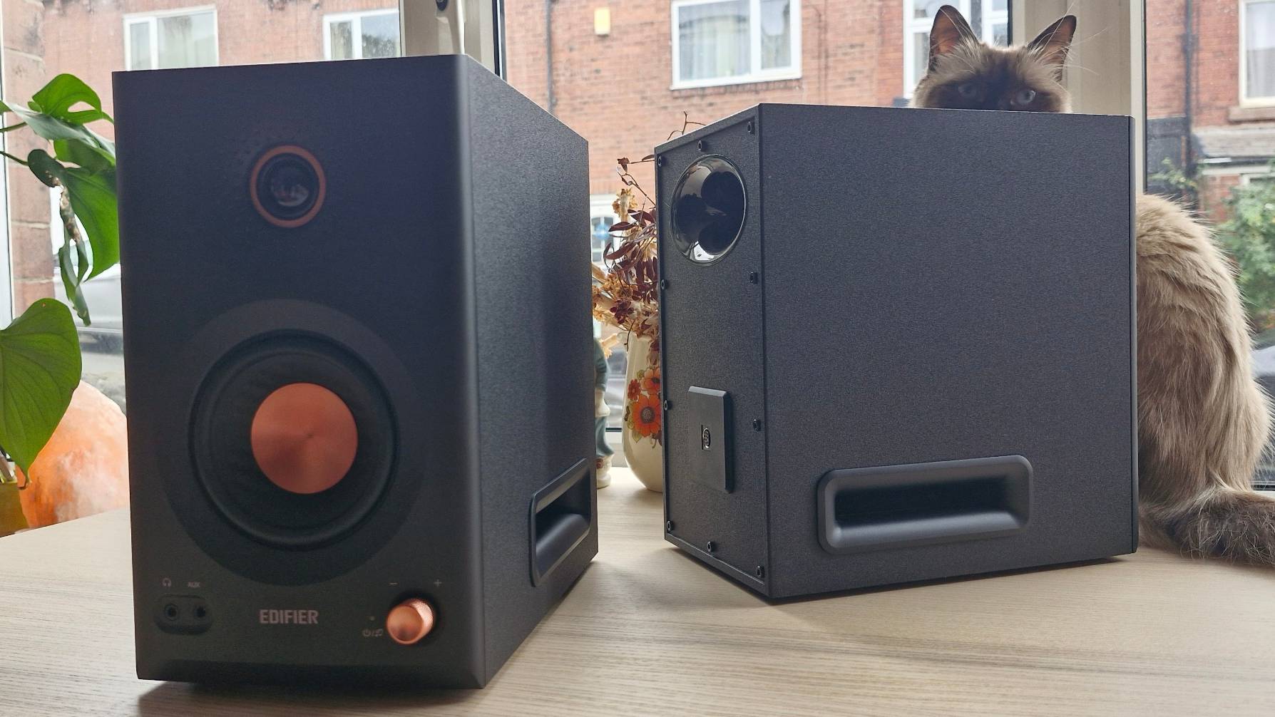 Обзор Edifier MR5 — активные студийные мониторы