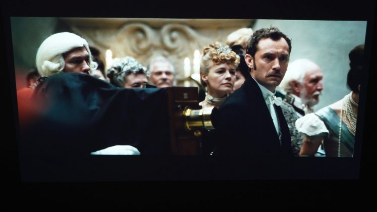 Обзор Epson Lifestudio Flex Plus — проектор в 4K