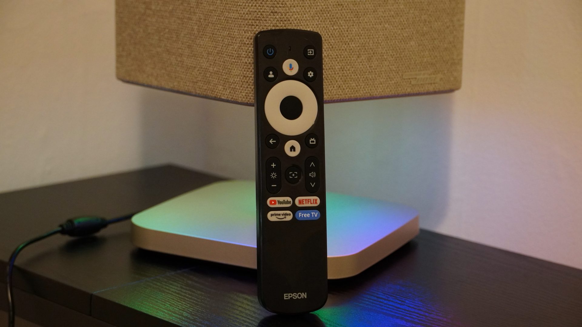 Обзор Epson Lifestudio Flex Plus — проектор в 4K