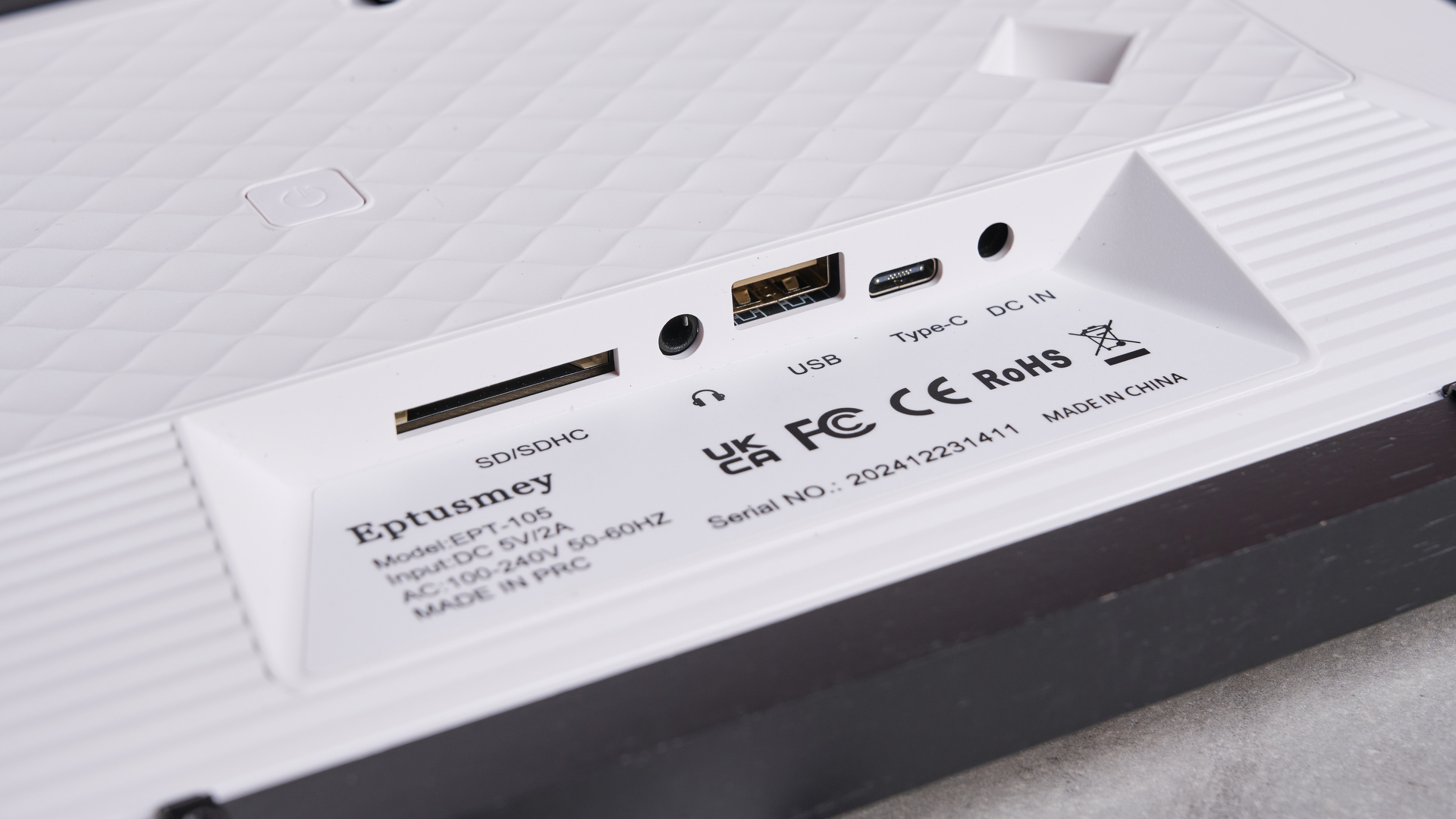 Обзор Eptusmey 10.1 — недорогая WiFi-фоторамка