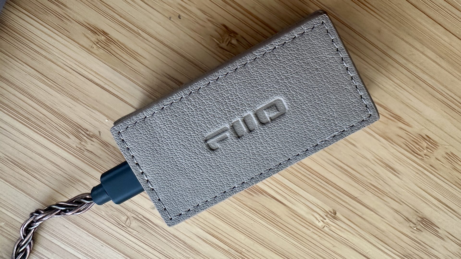 Обзор FiiO QX13 — портативный ЦАП-усилитель для смартфона картинка Обзор FiiO QX13 — портативный ЦАП для смартфонов