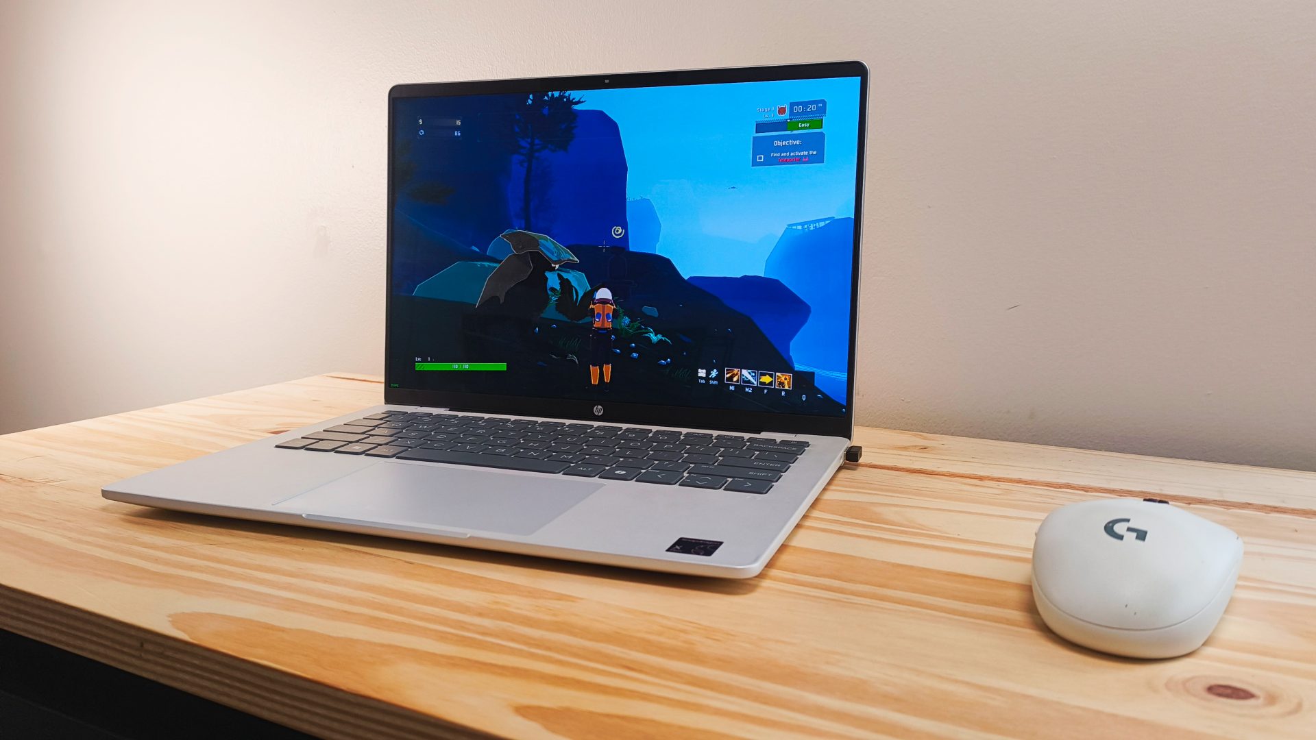 Обзор HP OmniBook 5 14 — батарея и яркий экран