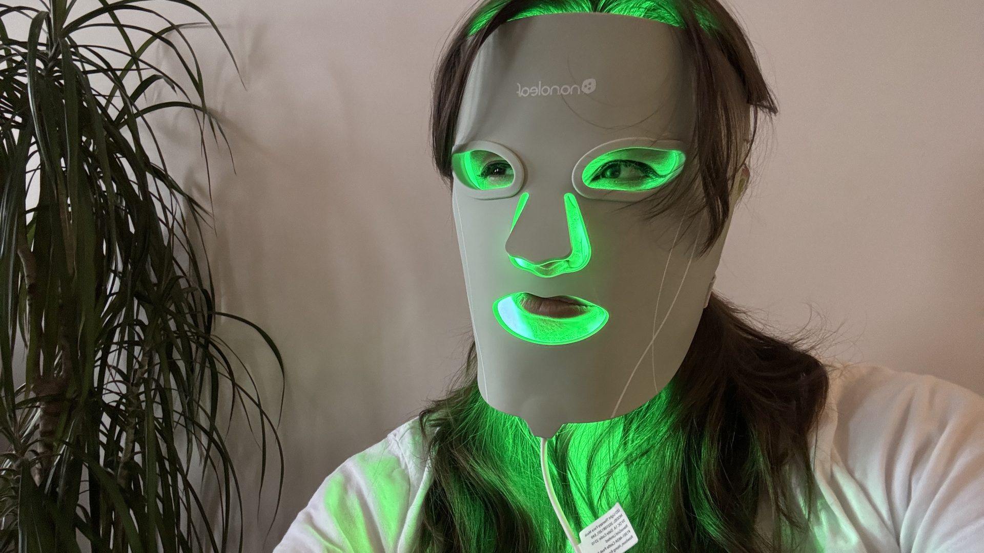 Обзор LED-маски Nanoleaf: светотерапия по доступной цене