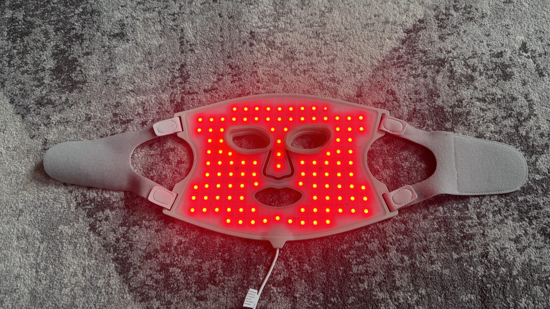 Обзор LED-маски Nanoleaf: светотерапия по доступной цене