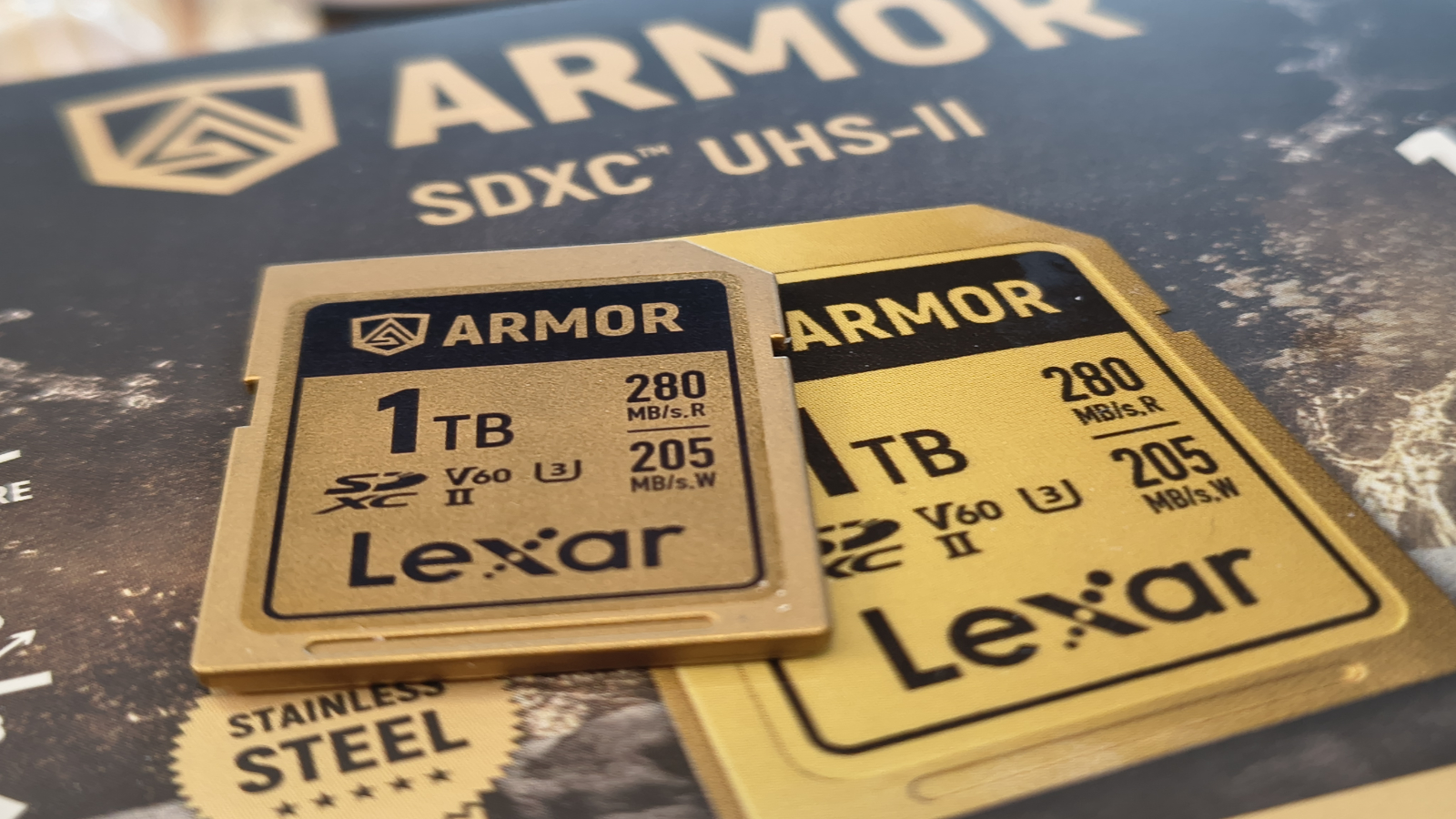 Обзор Lexar Armor Gold 1TB — защищённая SD-карта