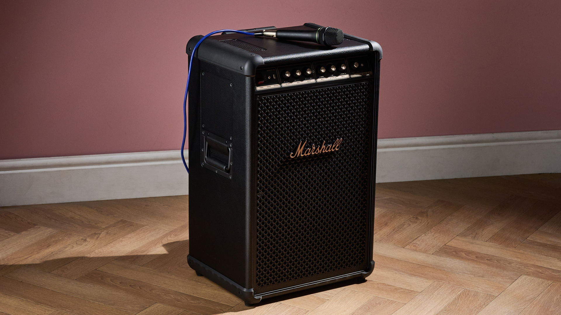 Обзор Marshall Bromley 750 — портативная колонка