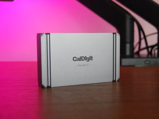 Обзор CalDigit Element 5 Hub: три дисплея 4K в компактном устройстве