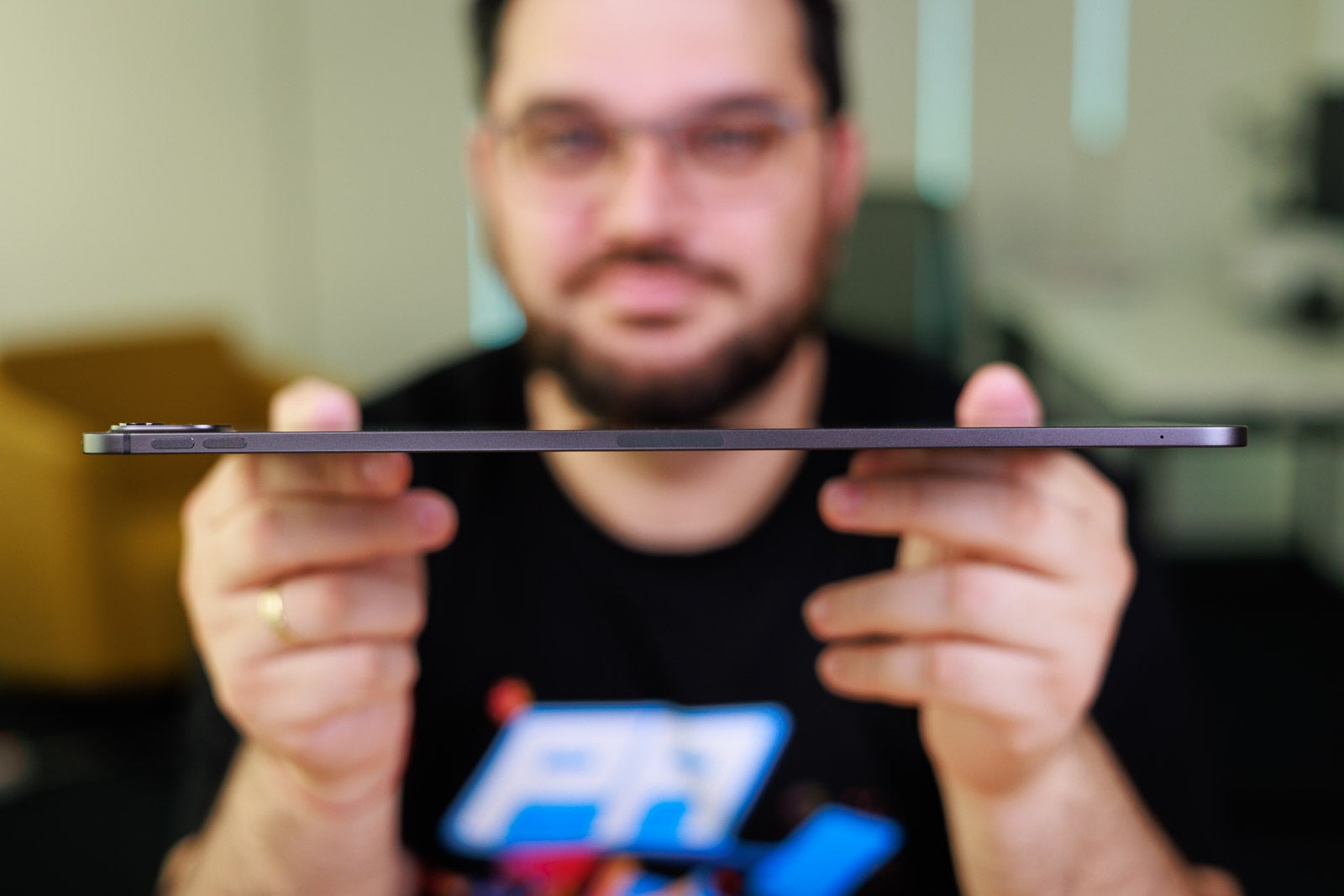 Планшет iPad Pro 13 (M5) — фантастическое излишество