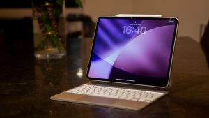 Обзор Apple iPad Pro M5: скоростная альтернатива ноутбуку