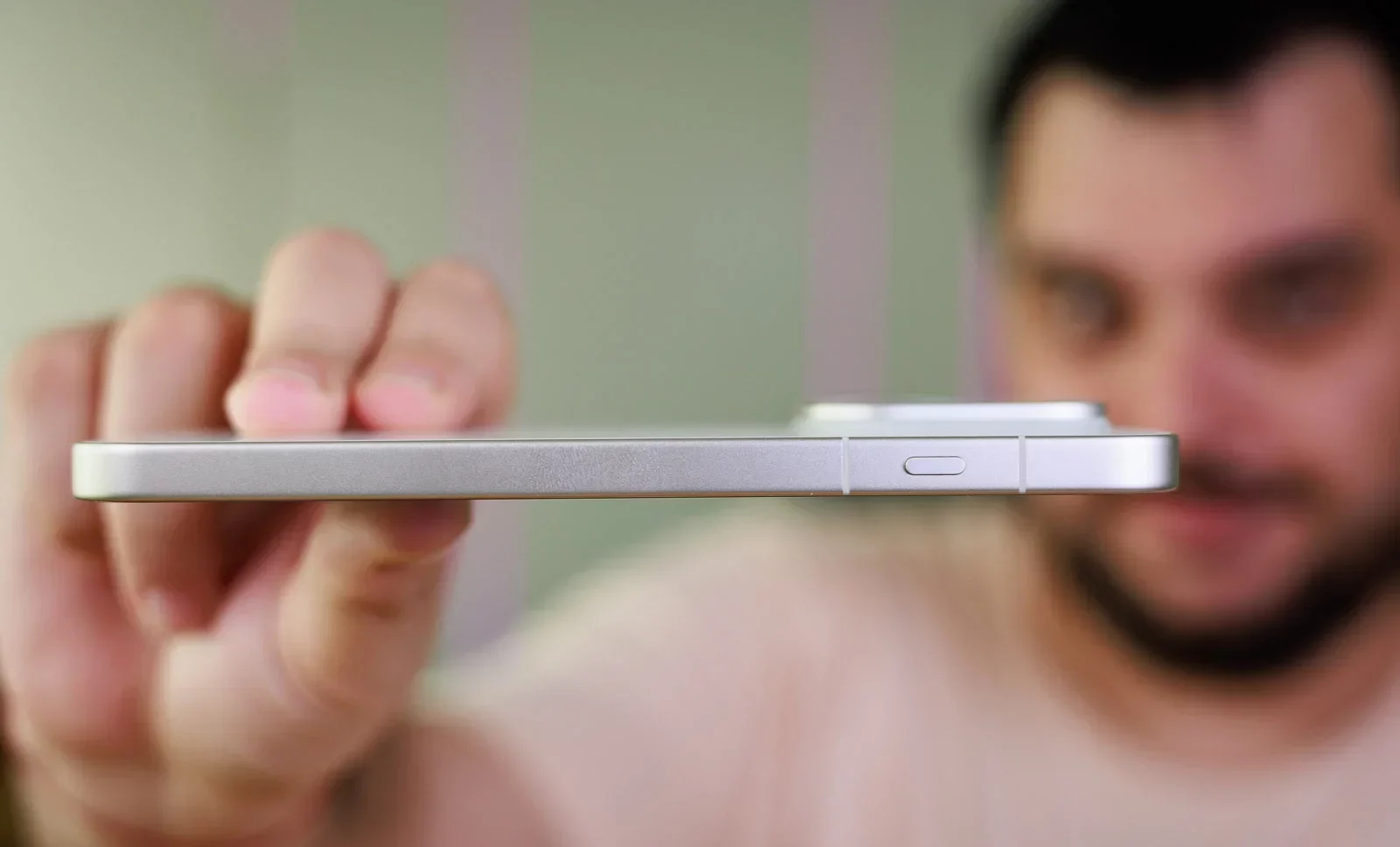 Почему ваш iPhone и Galaxy так плохо держат заряд? Ответ вас разозлит картинка Почему ваш iPhone и Galaxy так плохо держат заряд Ответ вас разозлит