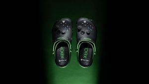 Почти 10 тысяч за это?! Xbox выпустила кошмарные Crocs, которые никто не просил