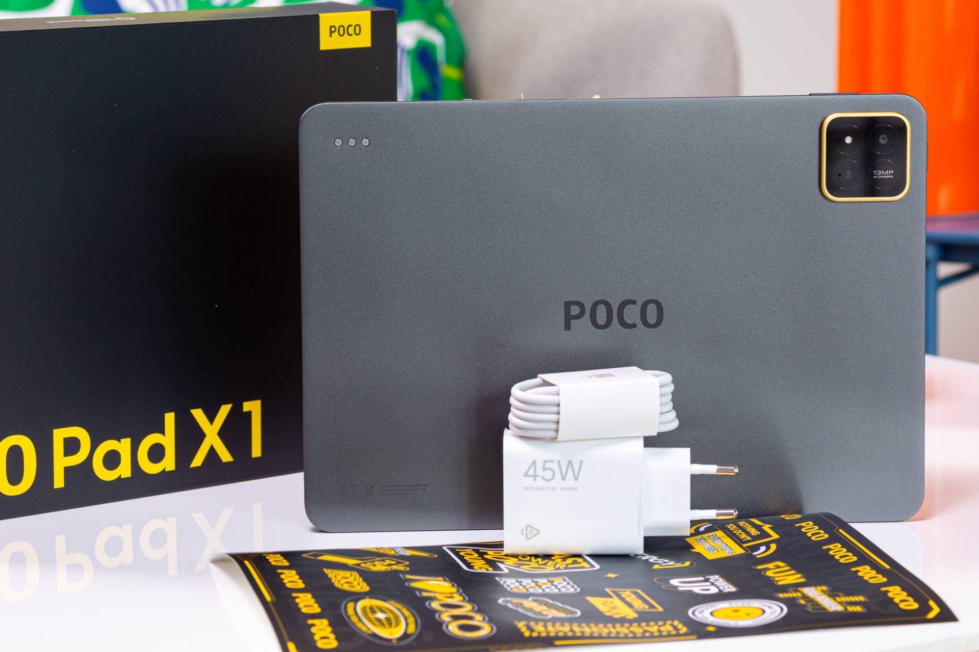 Poco Pad X1 — грандиозный провал. Планшет хороший, но без дорогущих аксессуаров он бесполезен
