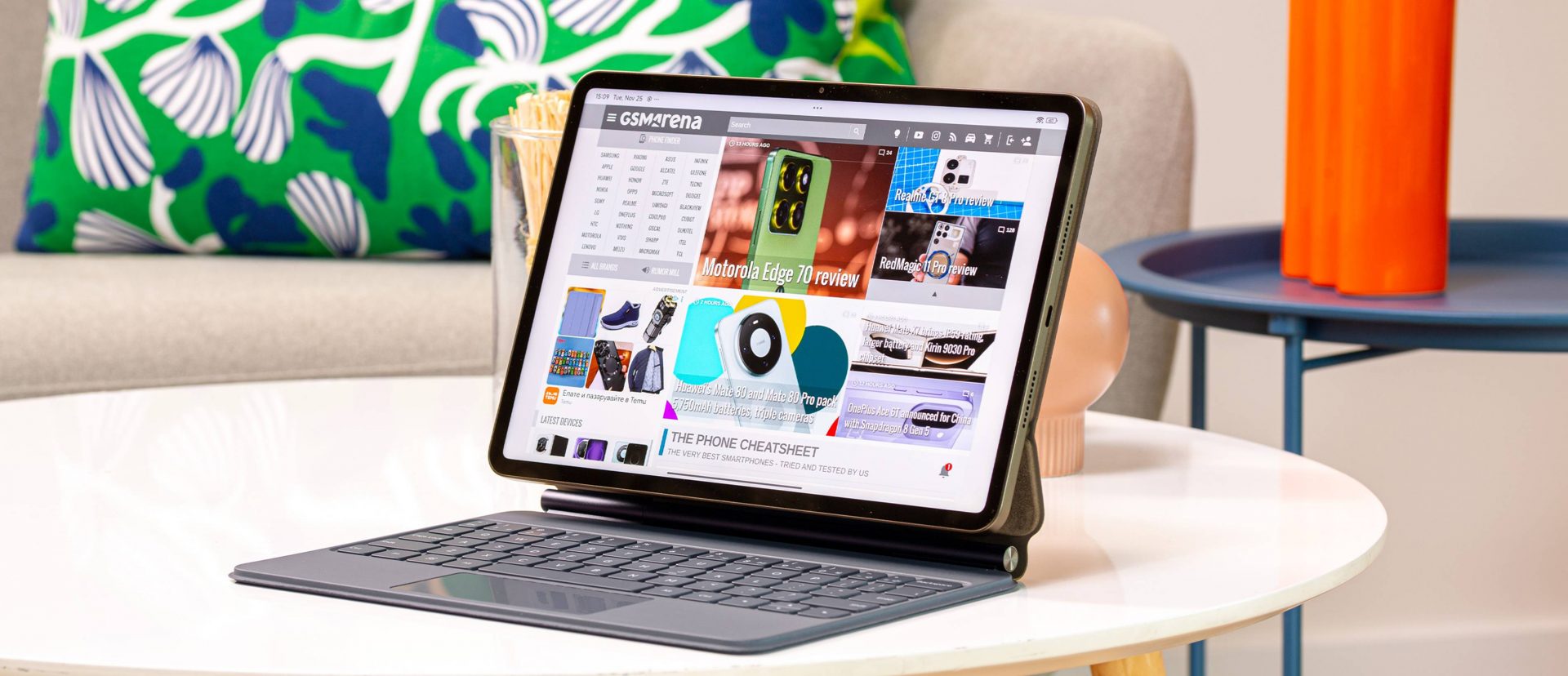 Poco Pad X1 — грандиозный провал. Планшет хороший, но без дорогущих аксессуаров он бесполезен