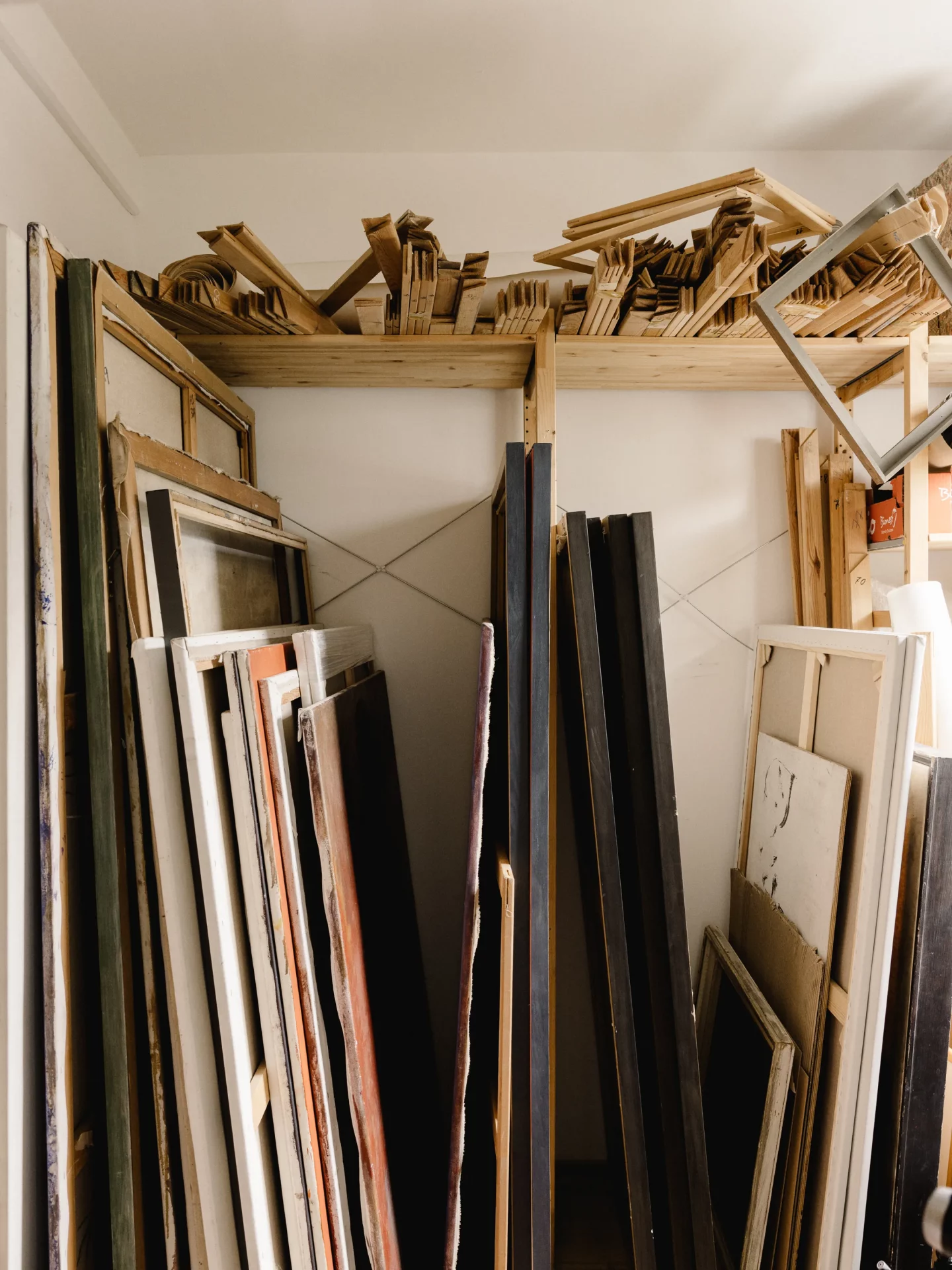 Полный провал или рай для гения? Заглянули в дом художницы, где нарушены все правила дизайна