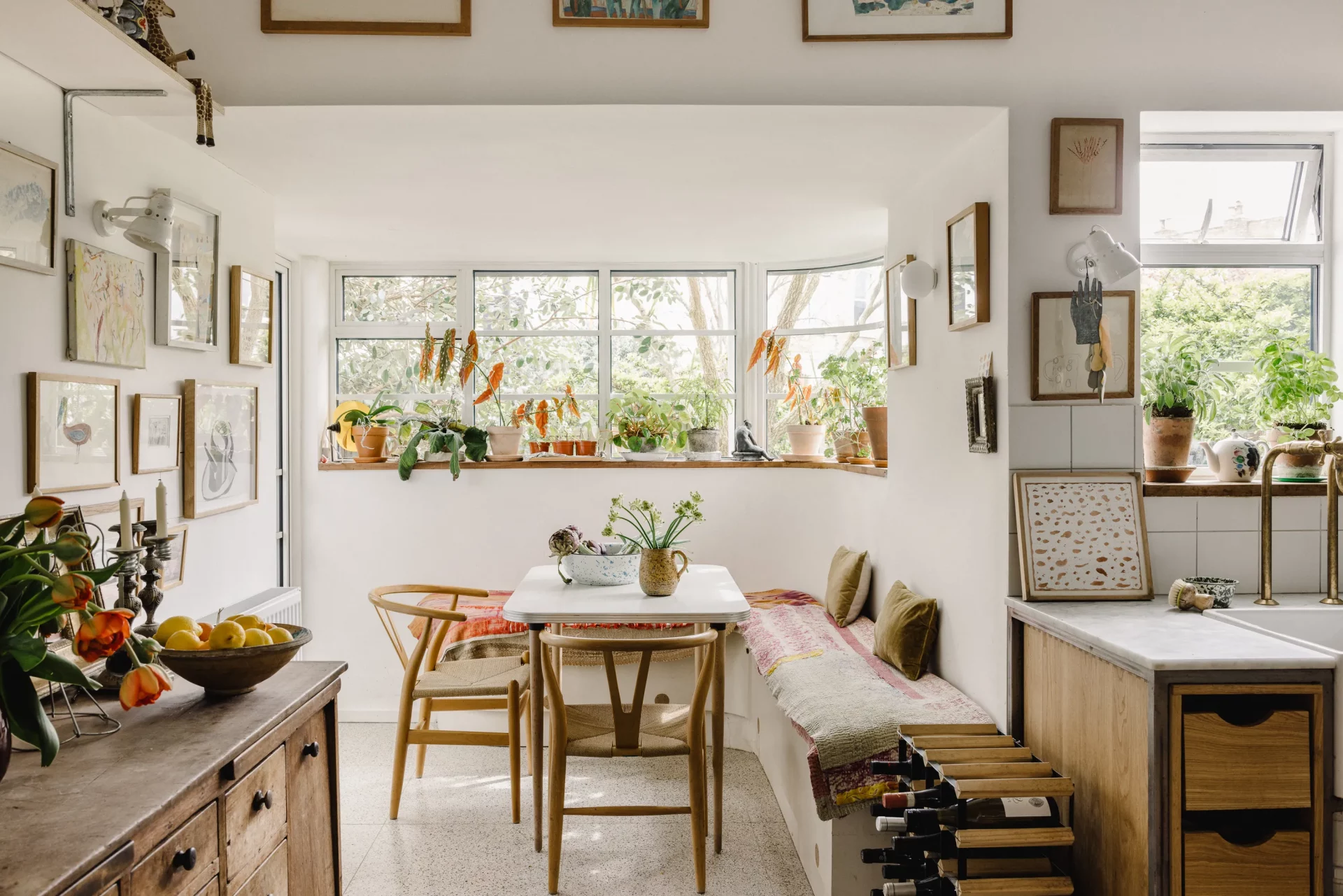 Полный провал или рай для гения? Заглянули в дом художницы, где нарушены все правила дизайна