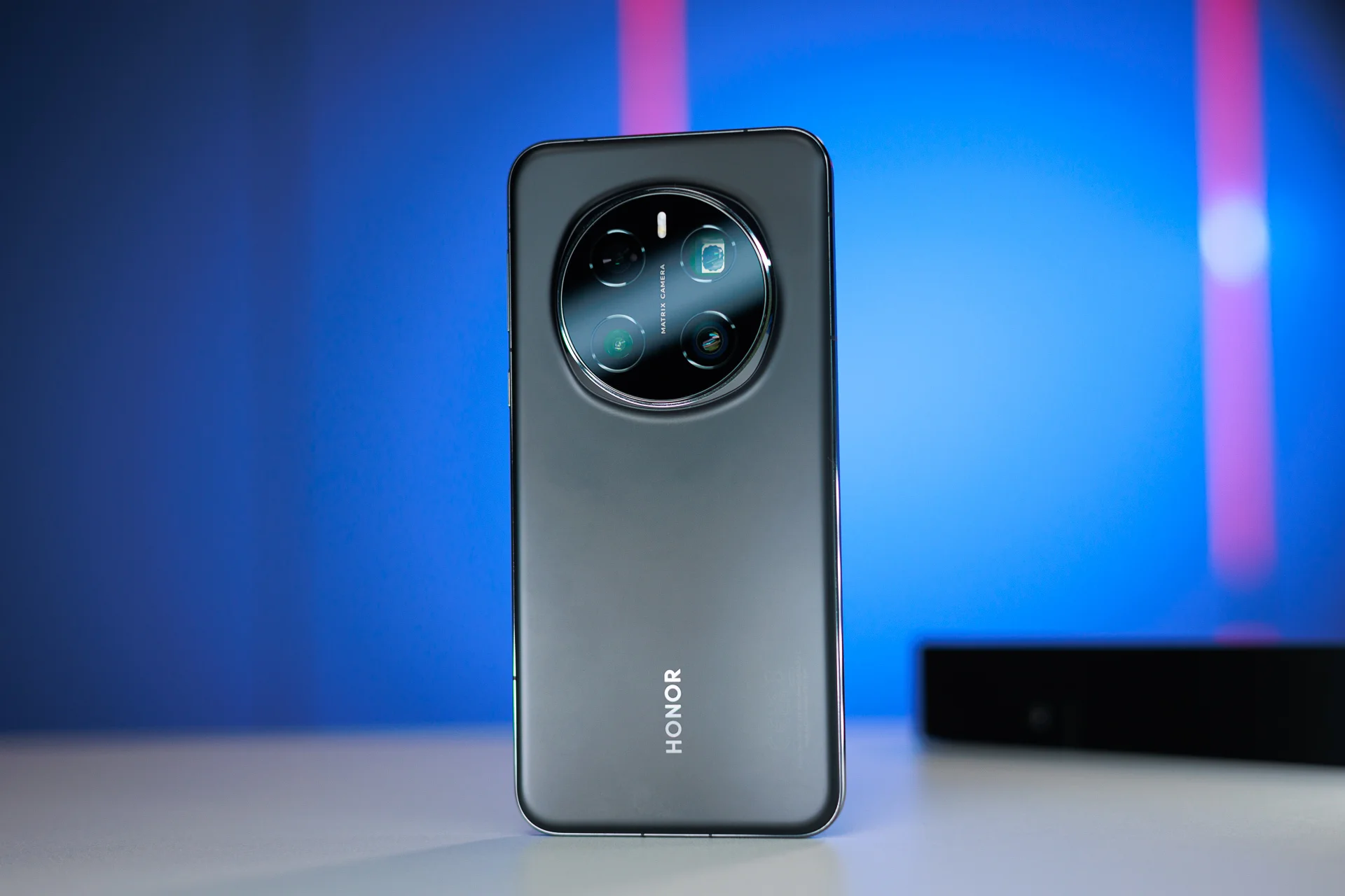 Позор для Samsung крошечный Honor Magic8 Mini уделает Galaxy S26 Ultra по главному параметру