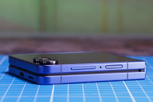 Продажи Galaxy Z Flip7 провалились. Samsung в панике делает Flip8 тонким и легким (1) Продажи Galaxy Z Flip7 провалились. Samsung в панике делает Flip8 тонким и легким