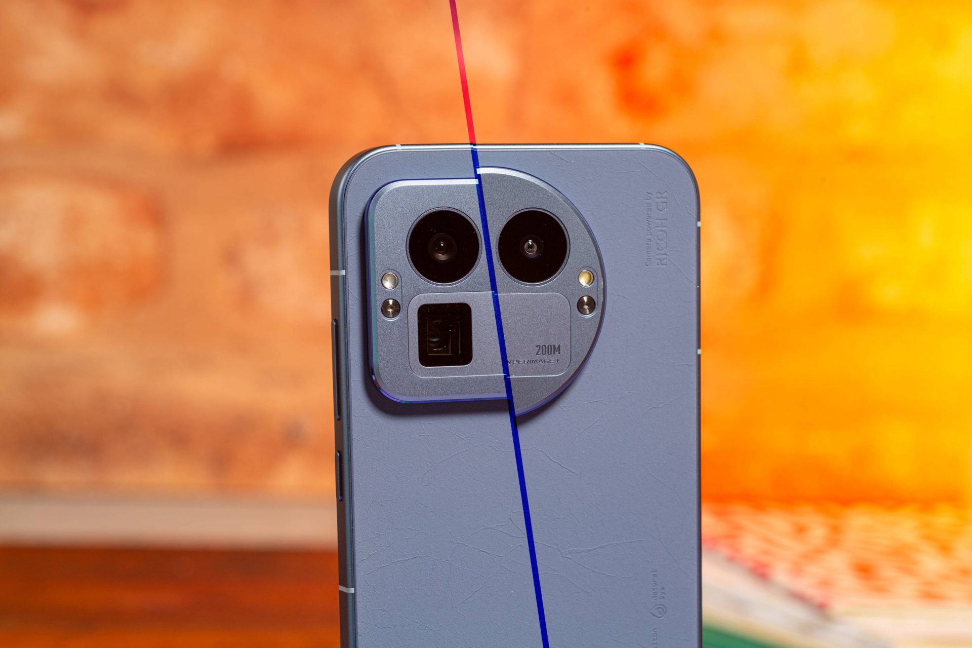 Провал года? Realme GT 8 Pro продают по цене iPhone, но кому он нужен?