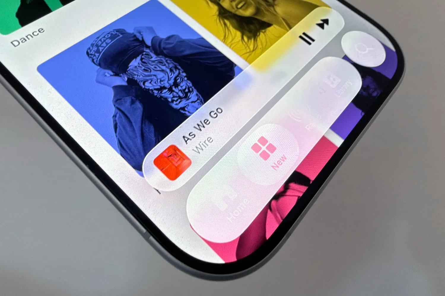 Работа над ошибками: Apple выпустила iOS 26.1, чтобы исправить свой провальный дизайн