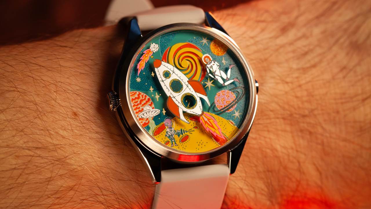 С часами Mr Jones Watches Continuum все не так: ни стрелок, ни цифр, а цена — космос