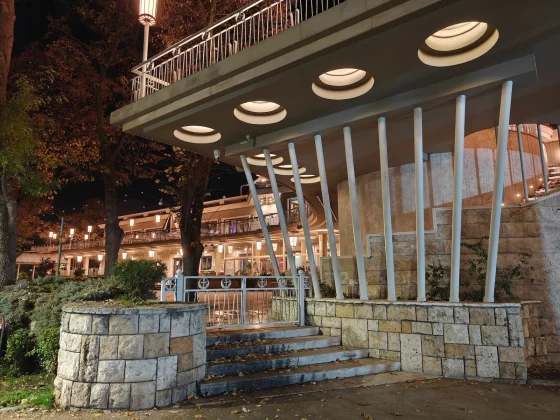 С камерой OnePlus 15 что-то не так. Объясняем, почему все так плохо