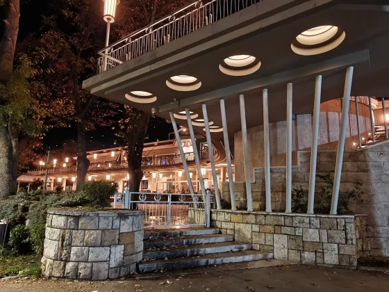 С камерой OnePlus 15 что-то не так. Объясняем, почему все так плохо