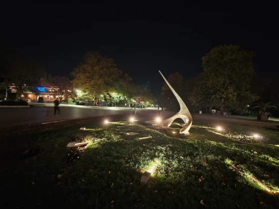 С камерой OnePlus 15 что-то не так. Объясняем, почему все так плохо