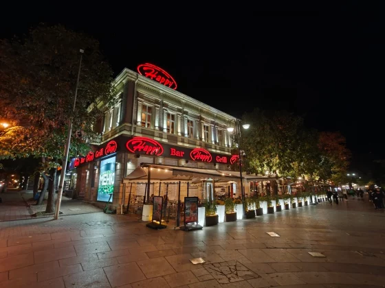 С камерой OnePlus 15 что-то не так. Объясняем, почему все так плохо