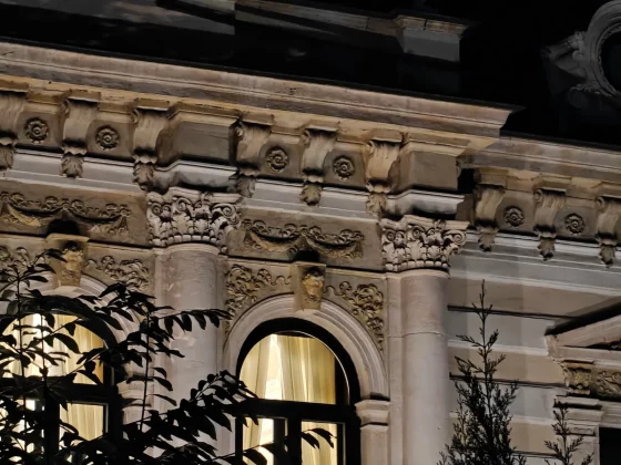 С камерой OnePlus 15 что-то не так. Объясняем, почему все так плохо