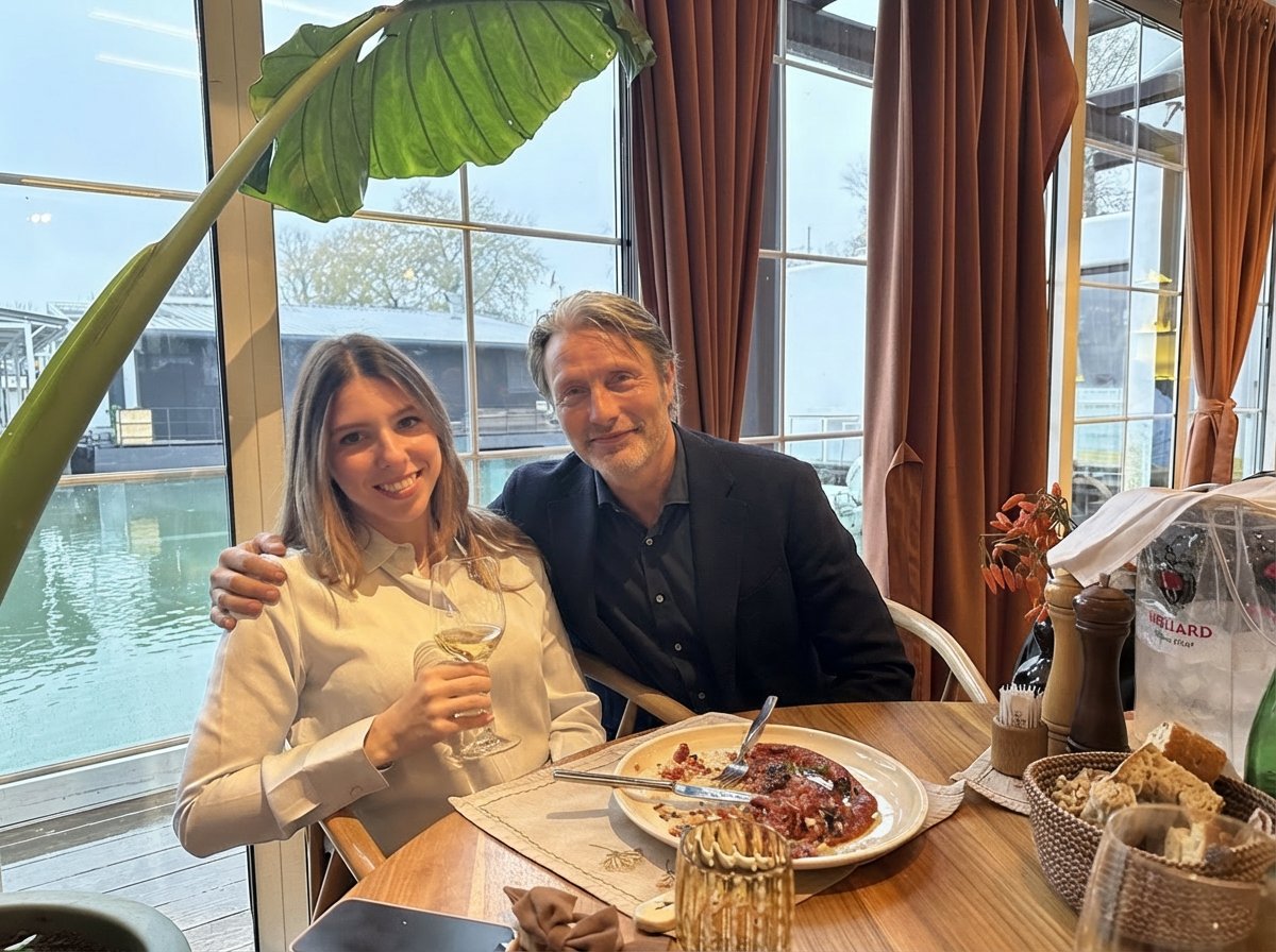 С Мадсом Миккельсеном всё очень плохо как одна фейковая фотография от нейросети обманула весь интернет