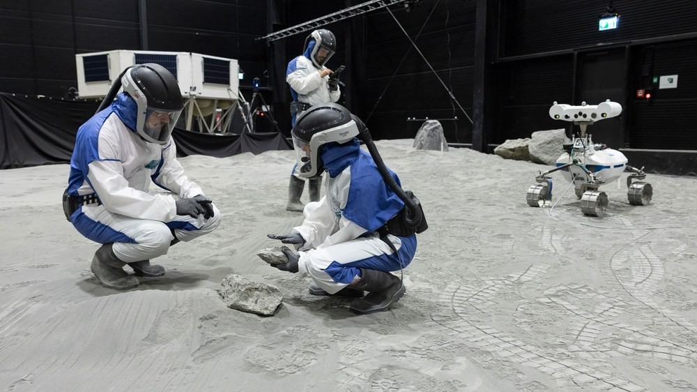 С новым луноходом LRU1 все не так просто внешность обманчива