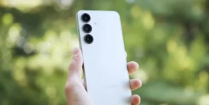 Позор Samsung: воры возвращают телефоны как ненужный хлам