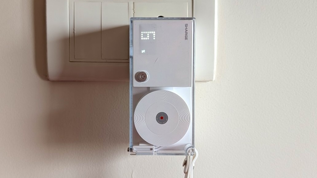 Sharge Pixel 140 и Flow Mini 2: винтажный дизайн и зарядка