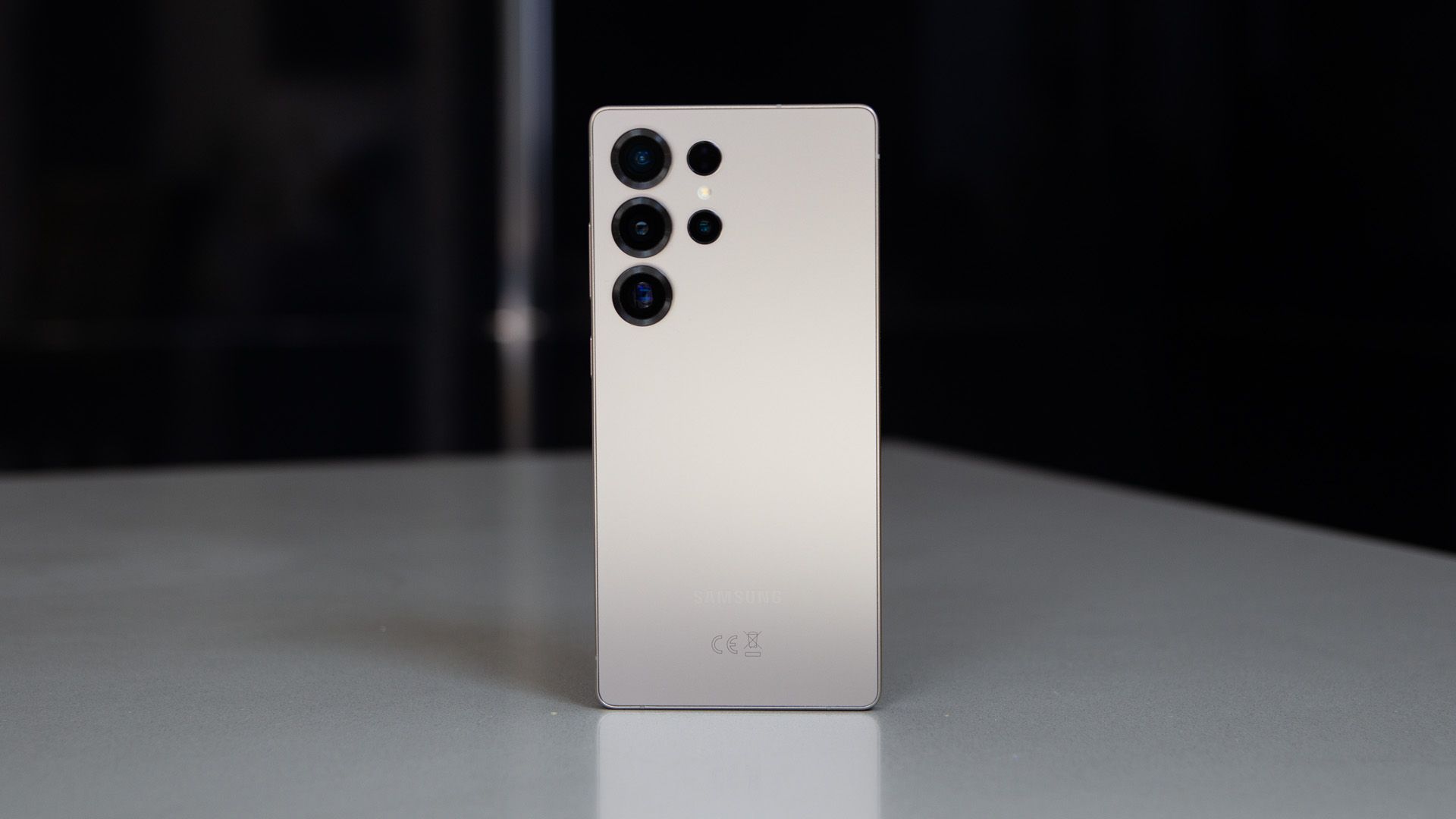 Утечка данных о Galaxy S26: дата запуска шокирует фанатов